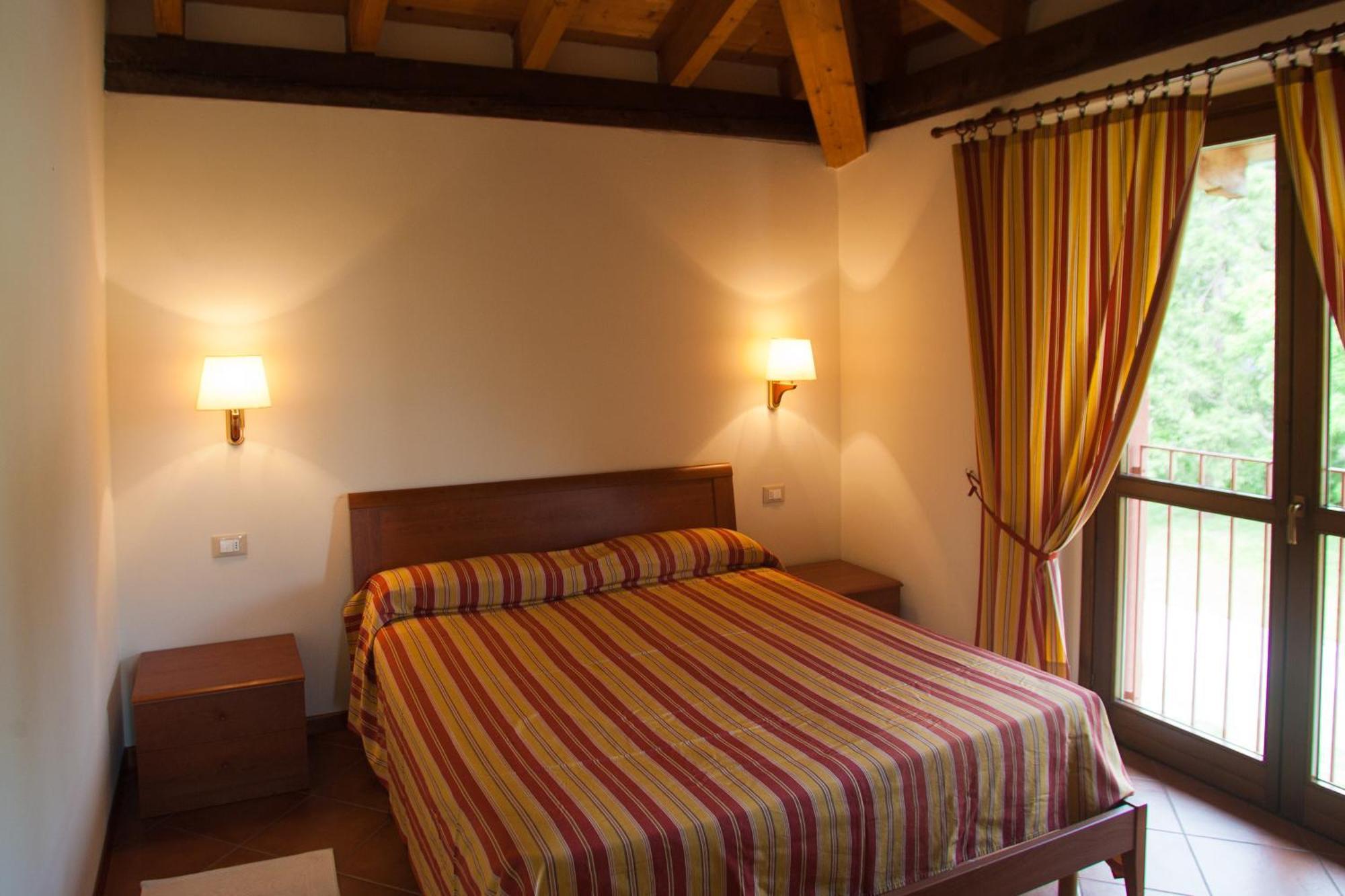 Relais Cà Nova Guest House Bogogno Ngoại thất bức ảnh